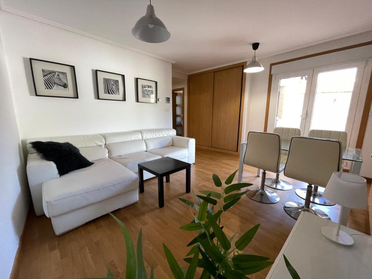 Apartamento A 5 Min Caminando De La Playa Sta. Cristina, オレイロス エクステリア 写真